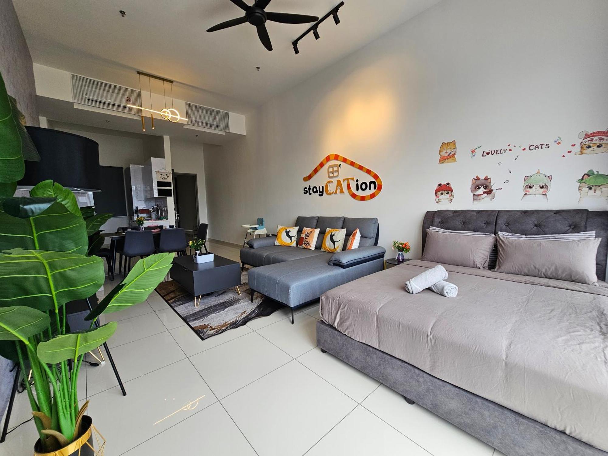 Beacon Executive Suite By Staycation Homestay George Town Bagian luar foto